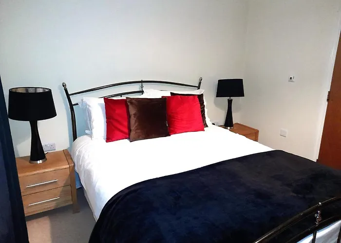 Oxford Apartment-- Free Parking 2 Bedrooms-2Bathrooms-Located In Jericho Oxford Close To Bus And Rail Station