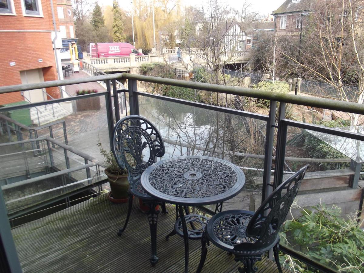 Appartement Apartment-- Free Parking 2 Bedrooms-2bathrooms-located In Jericho Close To Bus And Rail Station