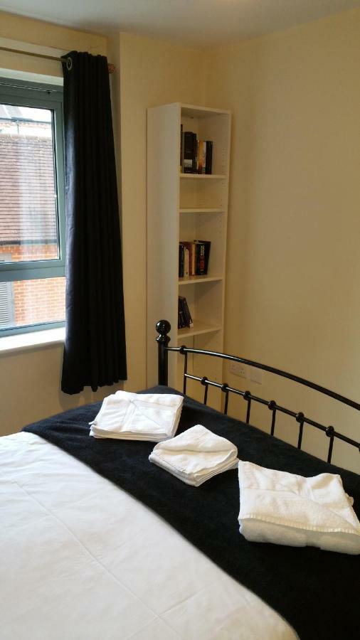 Appartement Apartment-- Free Parking 2 Bedrooms-2bathrooms-located In Jericho Close To Bus And Rail Station *